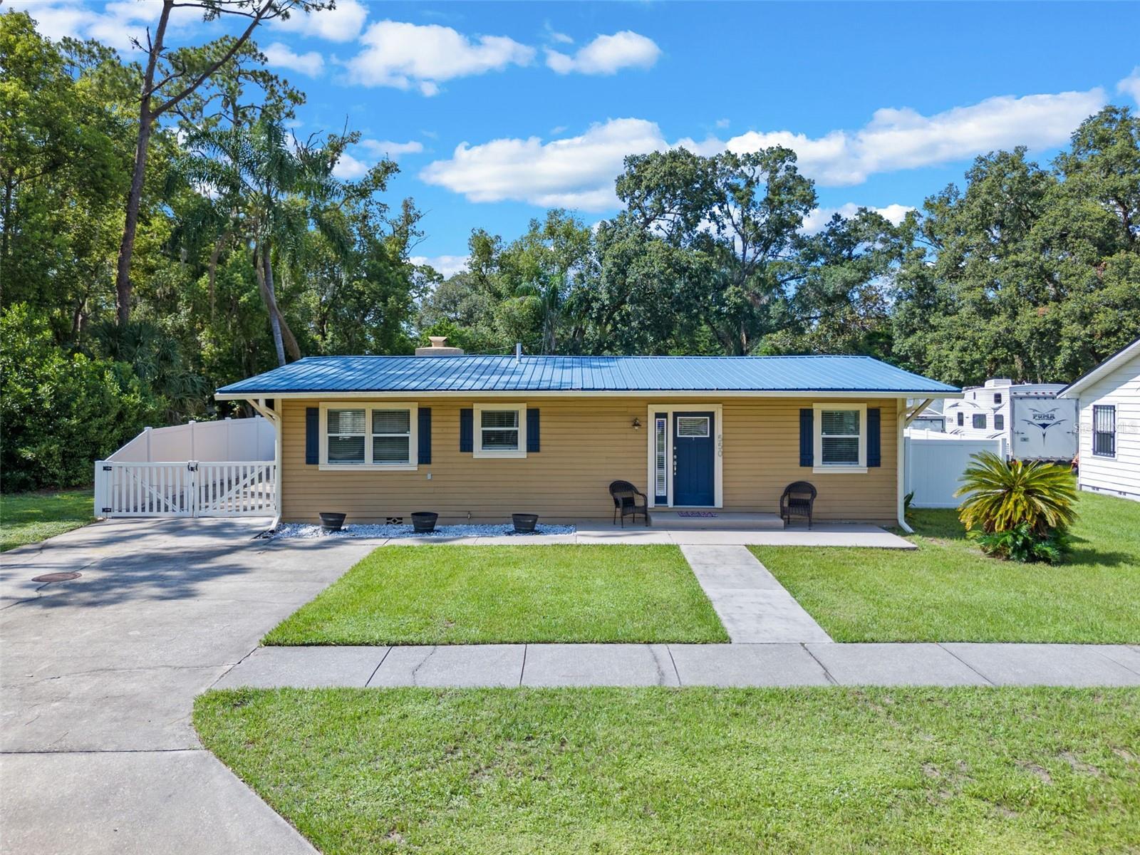 Property Photo:  550 Plumosa Drive  FL 32771 