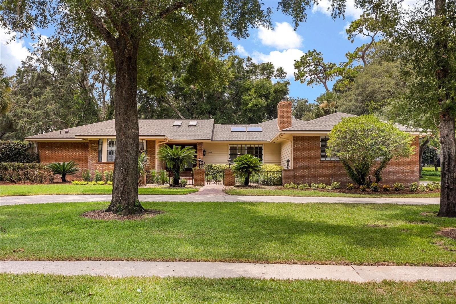 Property Photo: 205 N Sweetwater Cove Boulevard FL 32779