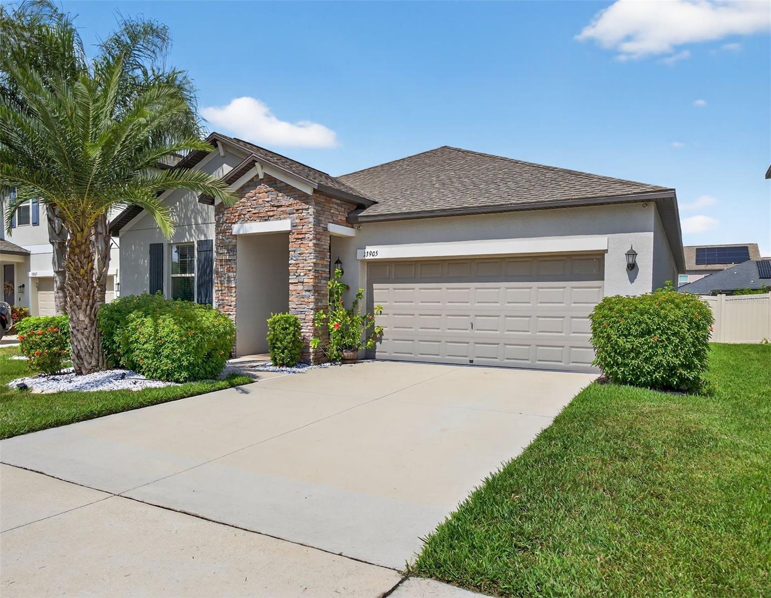 Property Photo: 13905 Painted Bunting Lane FL 33579