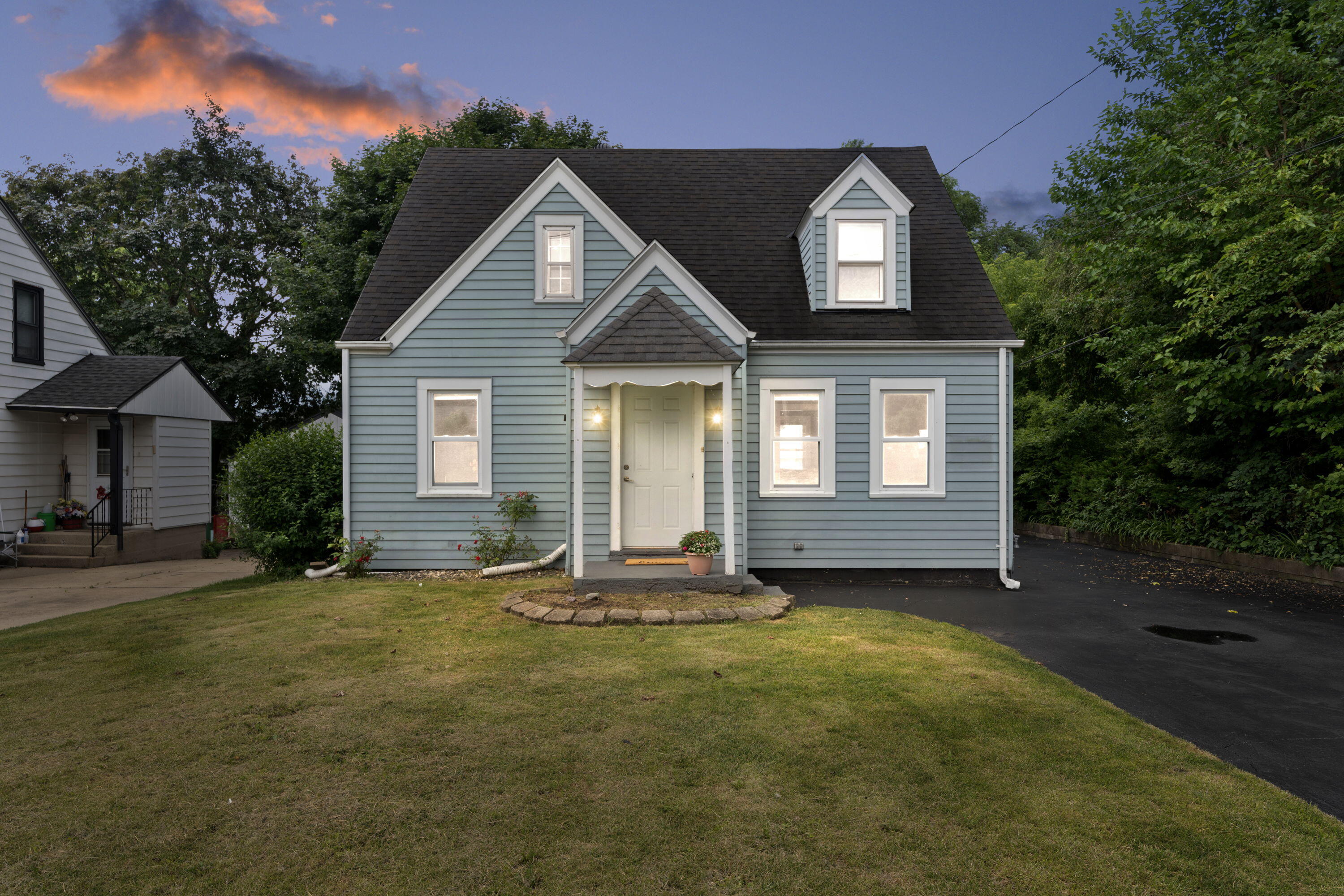 Property Photo: 4711 Shirley Ave WI 53406