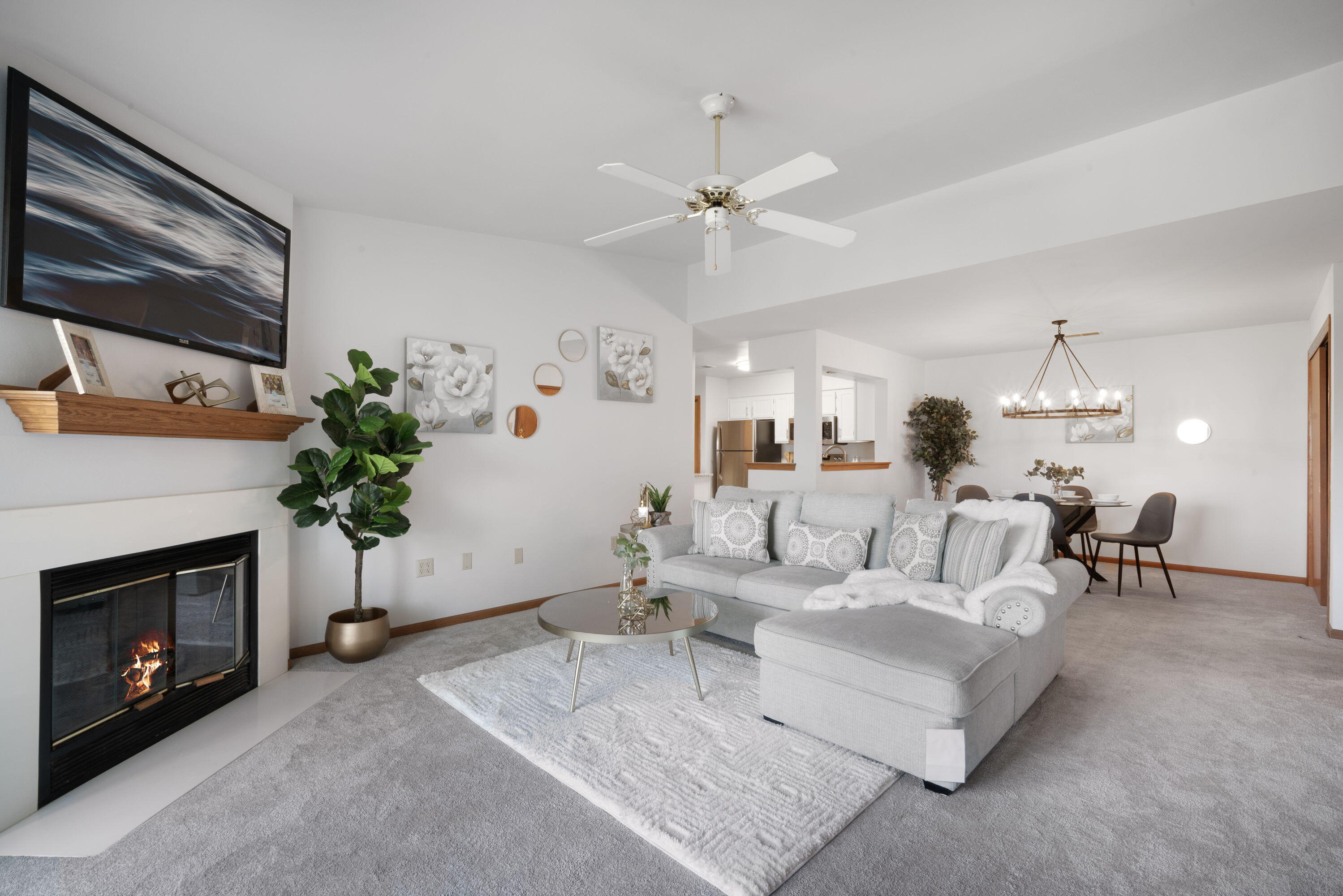 Property Photo: 2043 Pine Ridge Ct G WI 53024