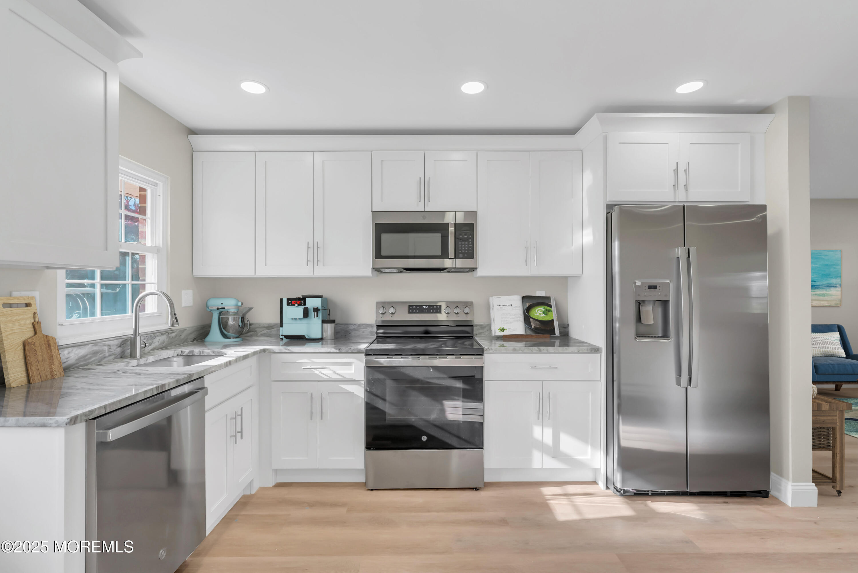Property Photo:  1146B Argyll Circle B  NJ 08701 