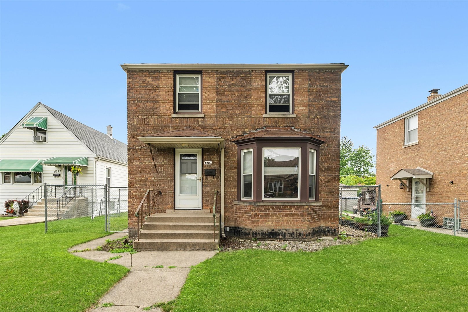 Property Photo:  5220 S Natoma Avenue  IL 60638 