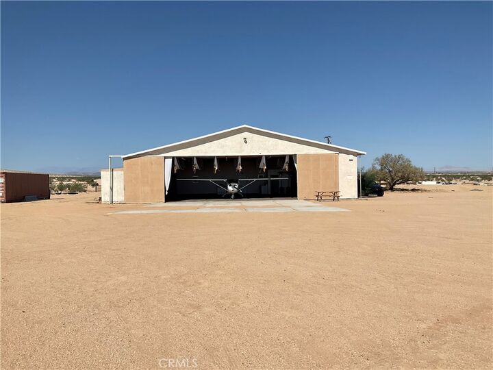Property Photo:  76421 Amboy Road  CA 92277 