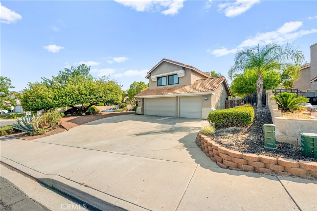 Property Photo: 29725 Stonewood Road CA 92591
