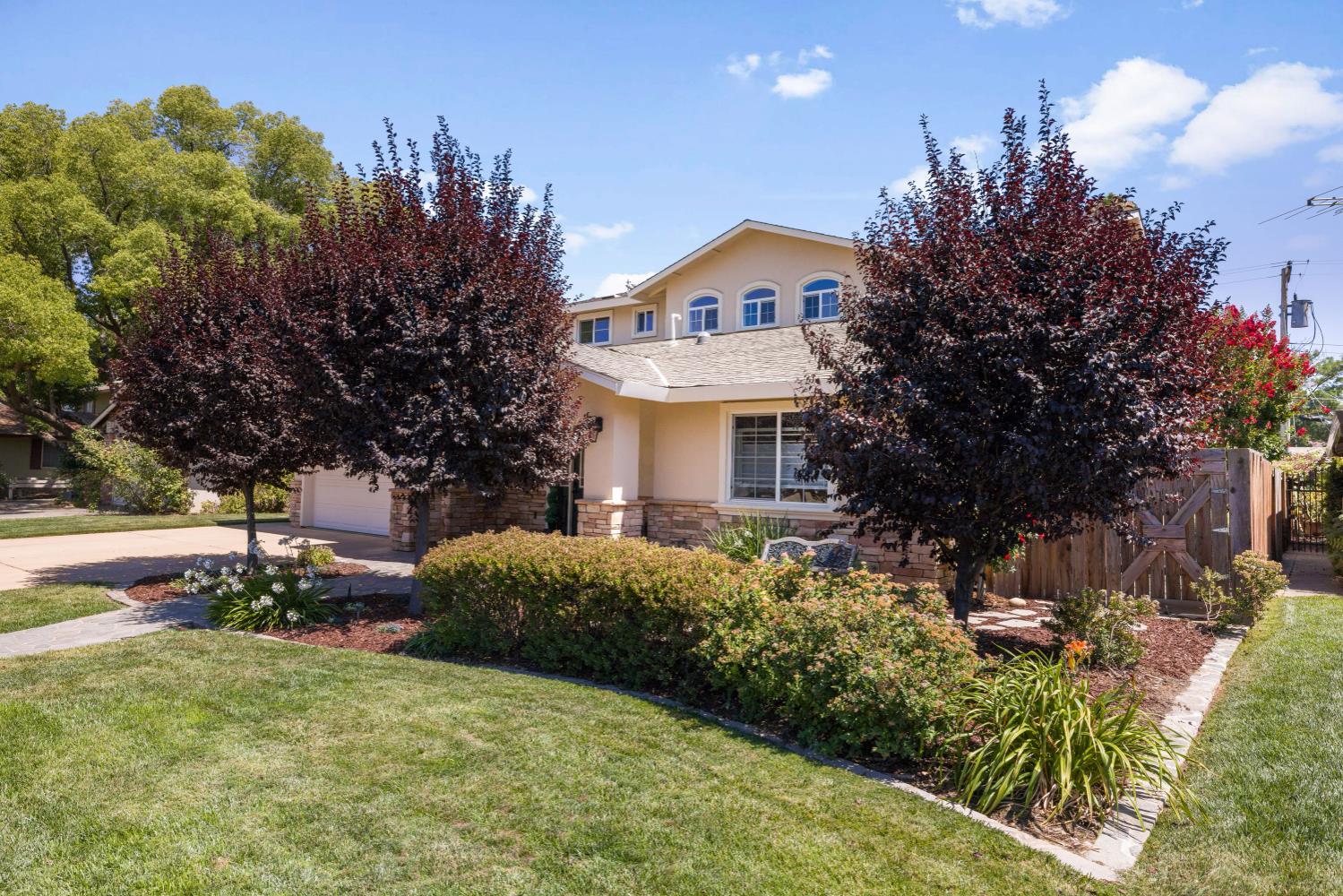 Property Photo: 2329 Rogue River Drive CA 95826