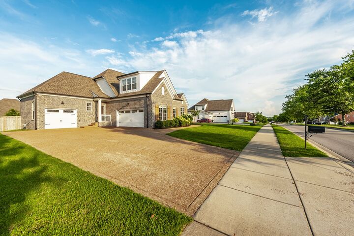Property Photo:  331 Wendling Blvd  TN 37066 