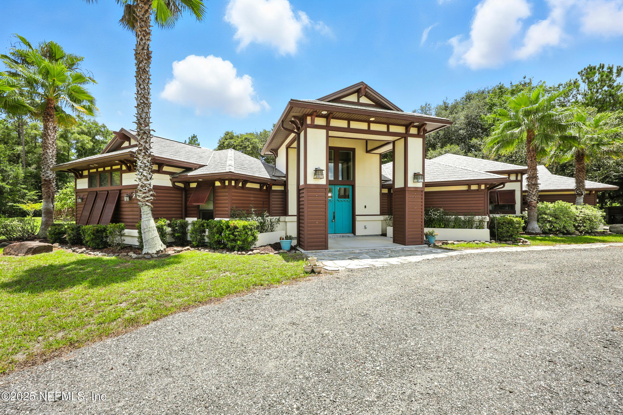 Property Photo:  4949 Kalmia Street  FL 32068 
