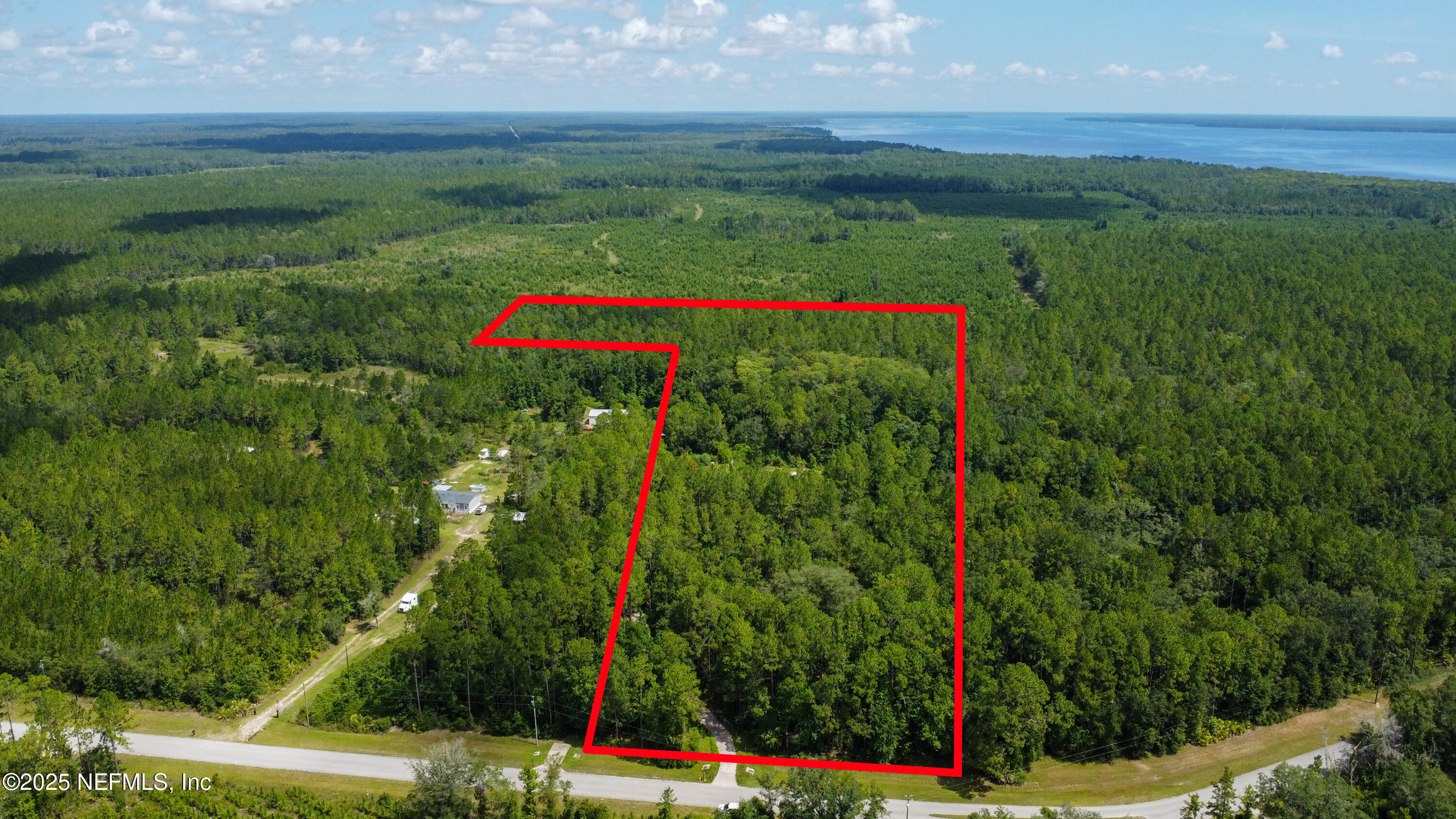 Property Photo:  226 Eagle Creek Road  FL 32043 
