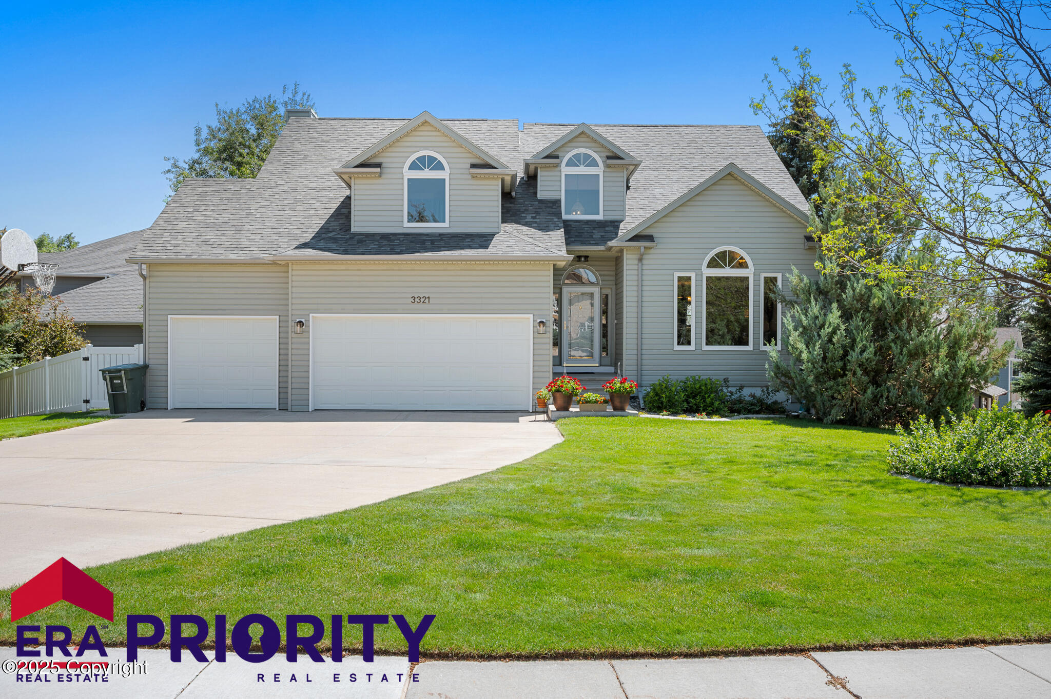 Property Photo:  3321 Jonquil Ln -  WY 82718 