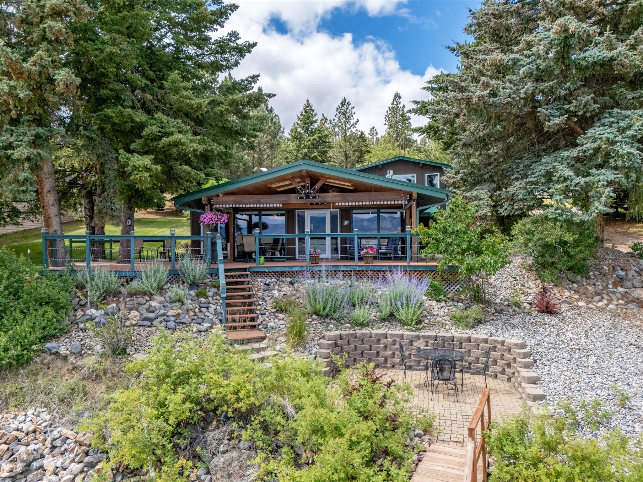 Property Photo: 7523 Loon Road MT 59602
