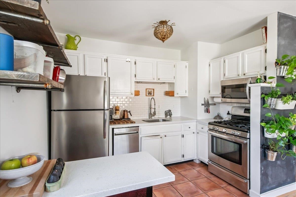 Property Photo: 72 Lakeview Terrace VT 05401