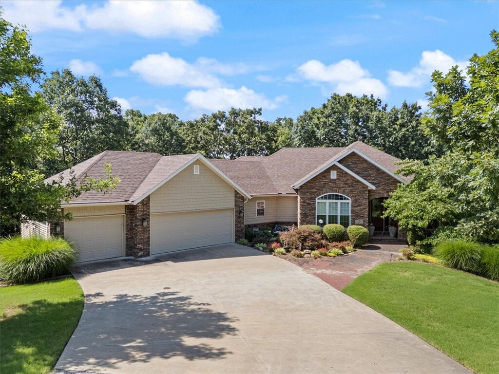 5 Dunbarton Place  Bella Vista AR 72715 photo