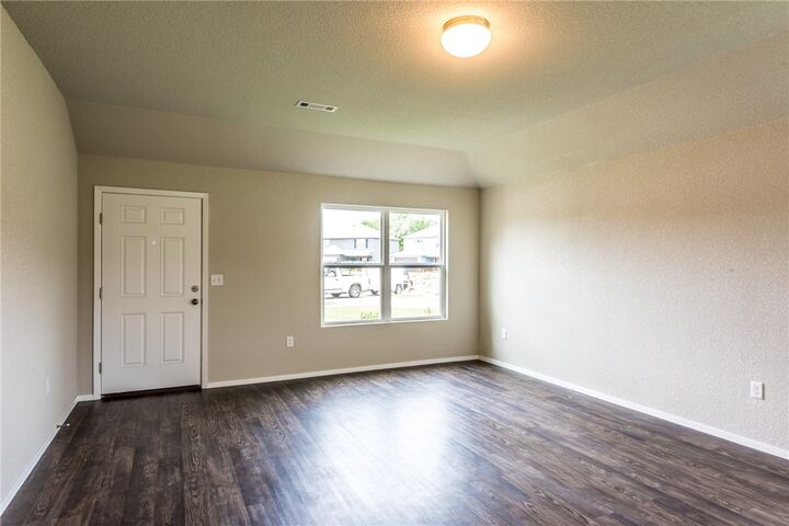 Property Photo: 5026 Claxton Circle AR 72704