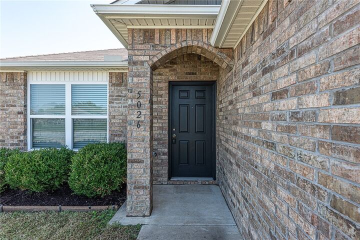 Property Photo: 5026 Claxton Circle AR 72704