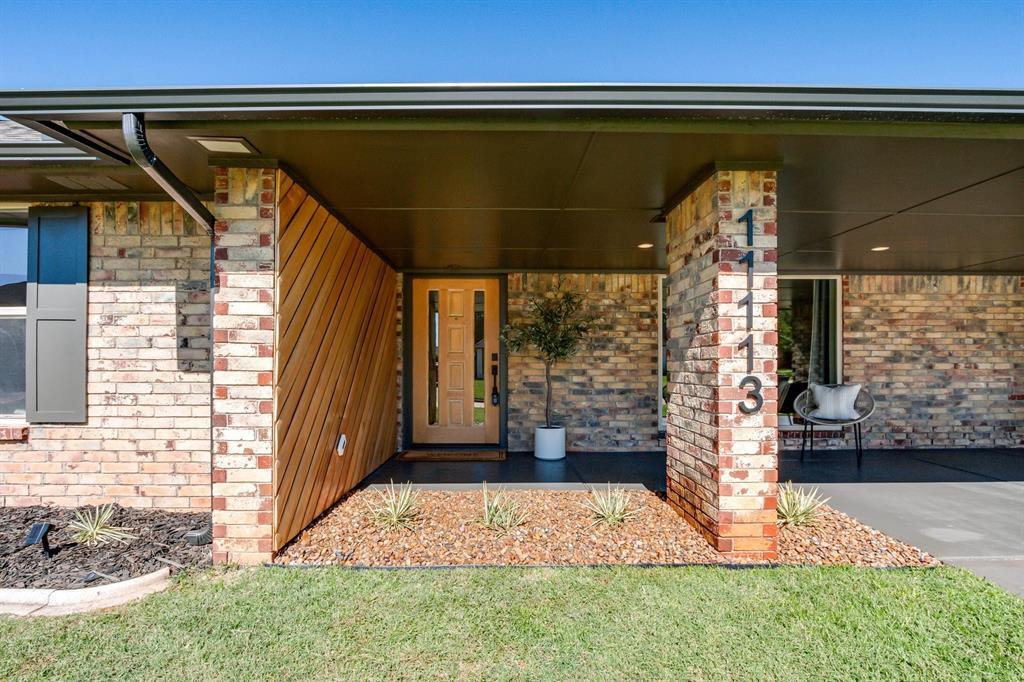 Property Photo: 11113 Leaning Elm Road OK 73120
