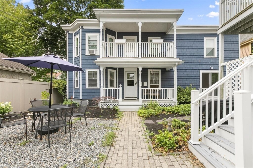 Property Photo: 39 Sargent St. 1 MA 02140