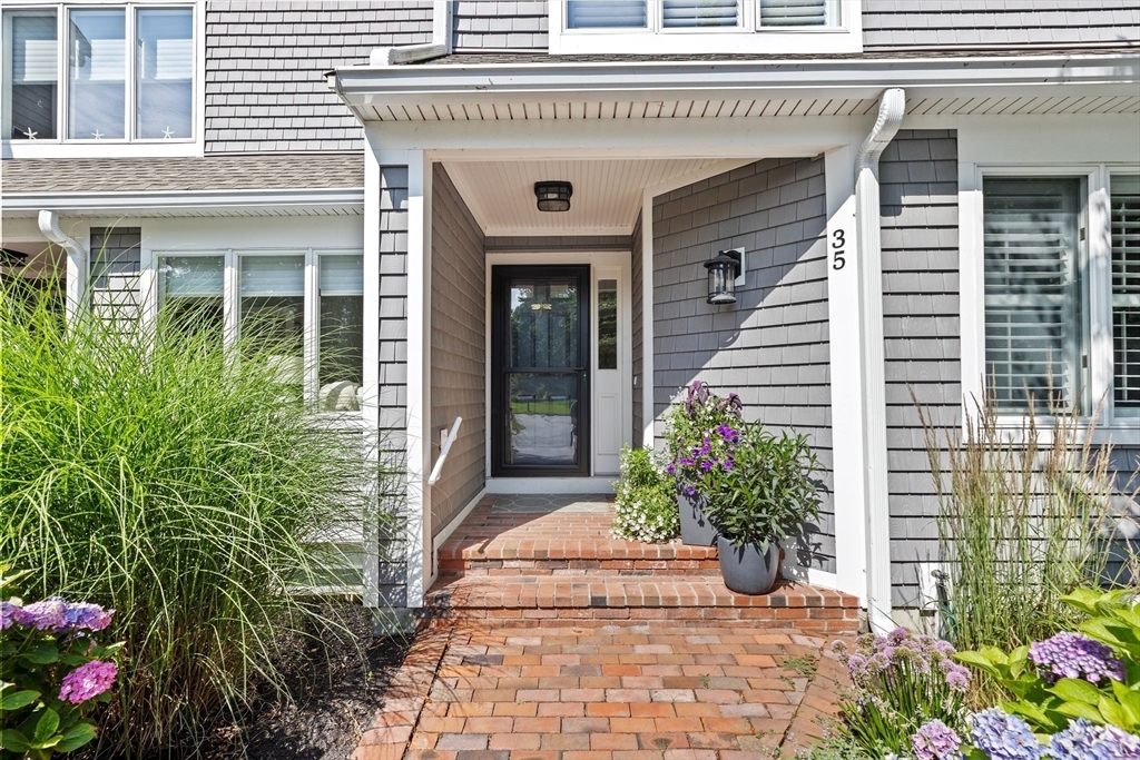 Property Photo: 40 Driftway 35 MA 02066