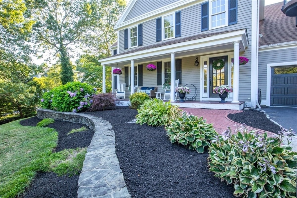 Property Photo: 106 Quail Run MA 02050