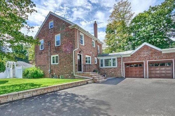 Property Photo: 5 Grassmere Rd MA 02467