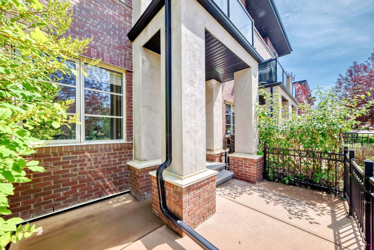 Property Photo:  1574 93 Street SW  AB T3H 0P3 