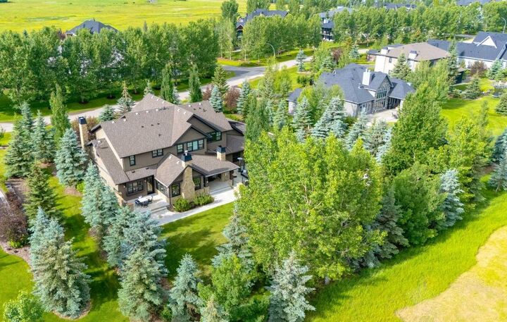 Property Photo: 28 Mackenas Way AB T3Z 3C9