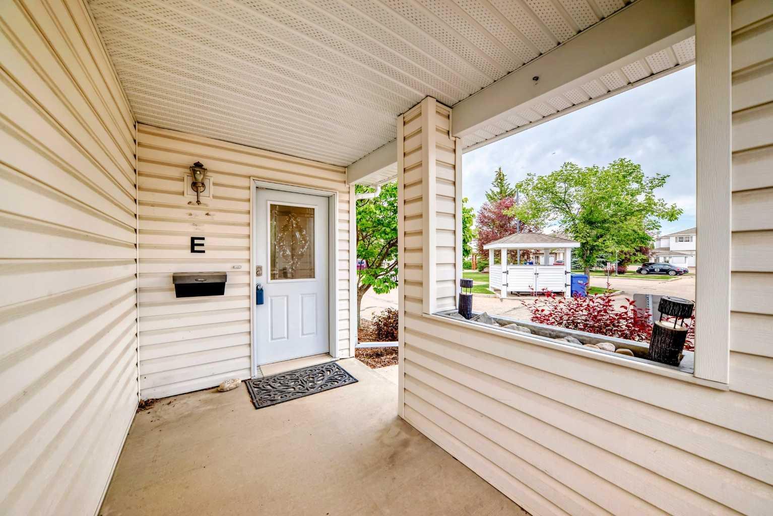 Property Photo:  32 Daines Avenue 16E  AB T4R 2Z5 