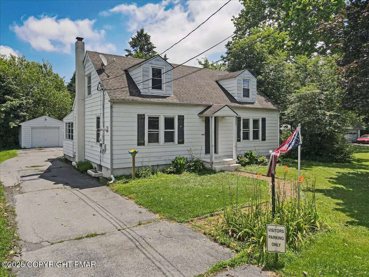 Property Photo:  2361 Pa Route 309  PA 18069 