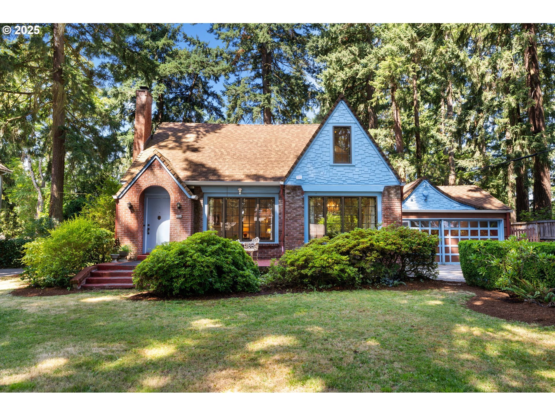 Property Photo:  3315 SE 118th Ave  OR 97266 