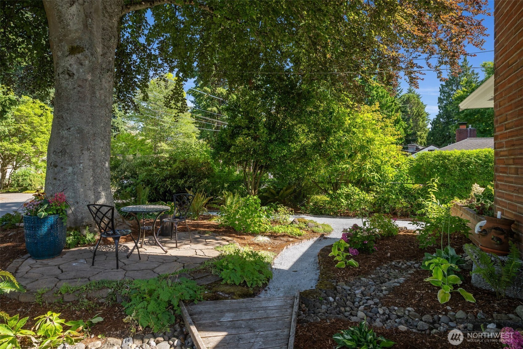 Property Photo: 10541 20th Avenue NE WA 98125