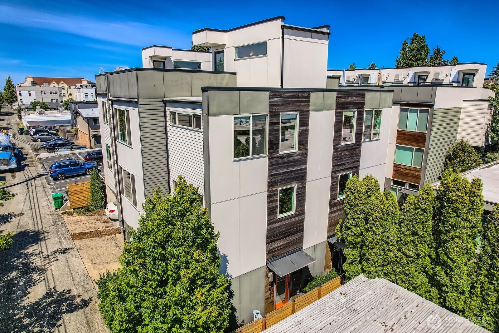 4033  California Avenue SW  Seattle WA 98116 photo