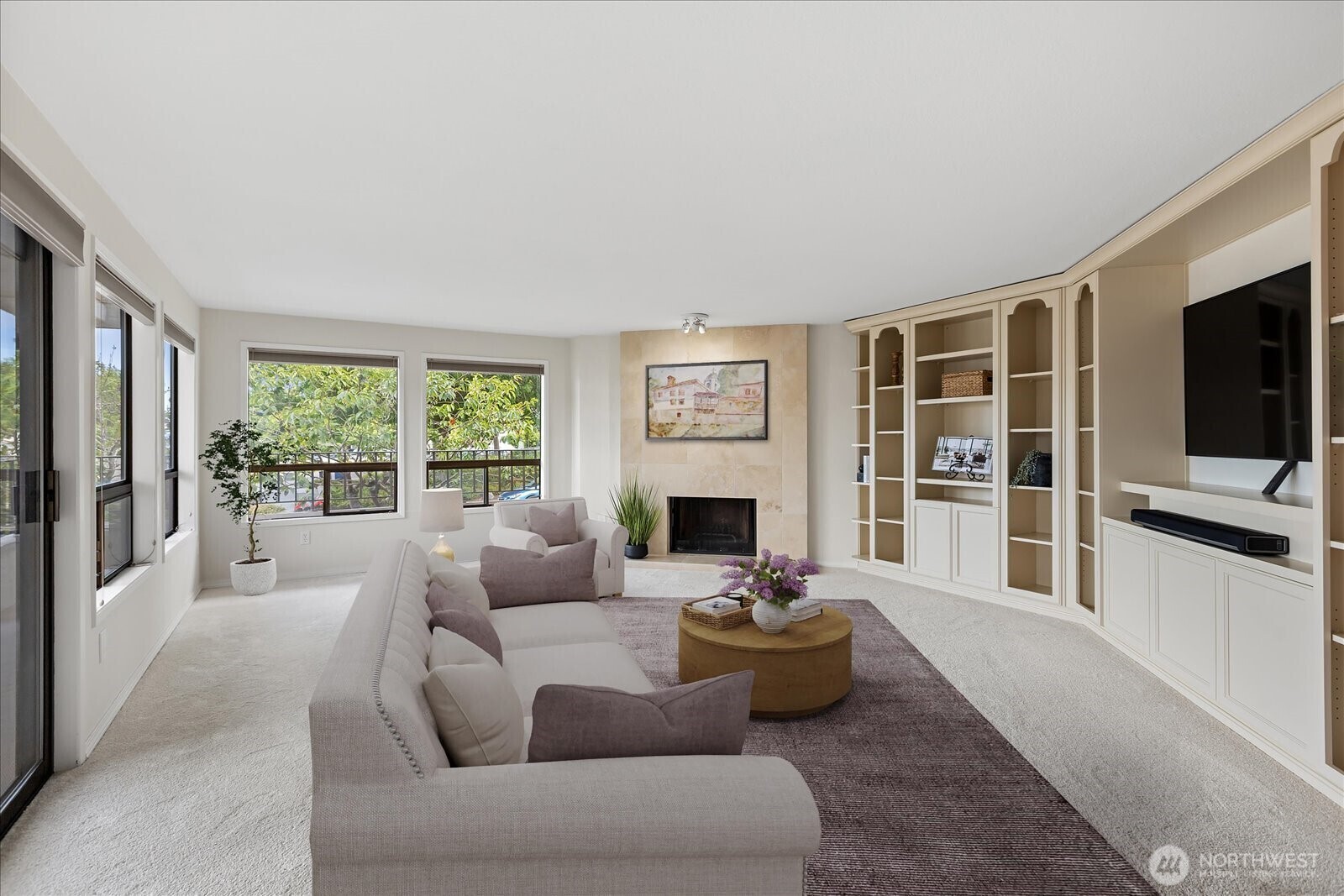 Property Photo:  518  Bell Street 101  WA 98020 