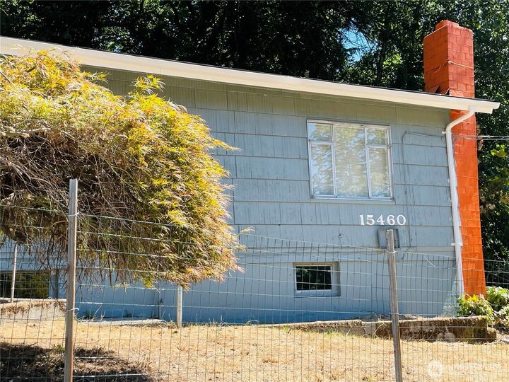 15460  65th Avenue S  Tukwila WA 98188 photo