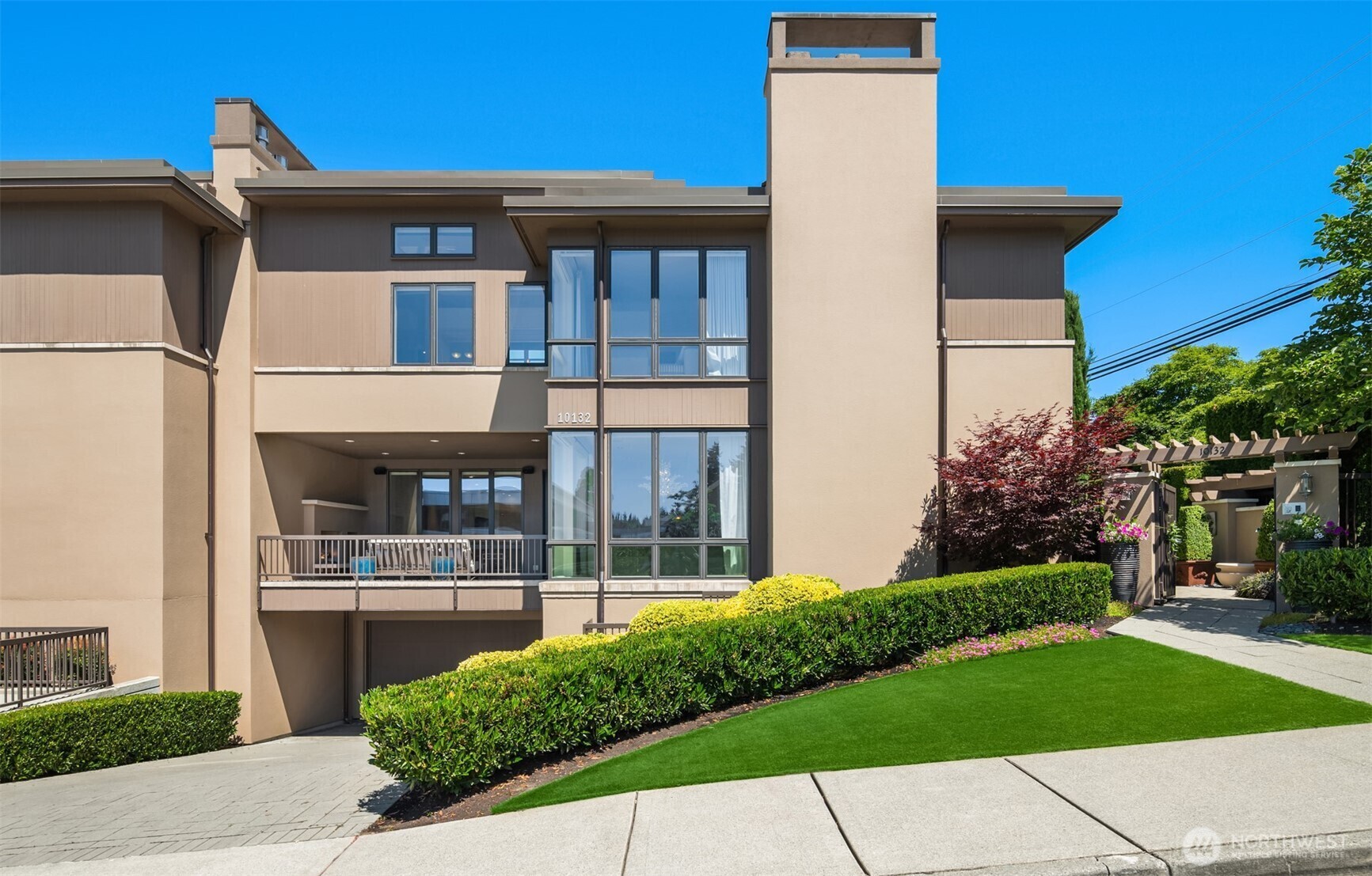 10132 NE 59th Street C  Kirkland WA 98033 photo