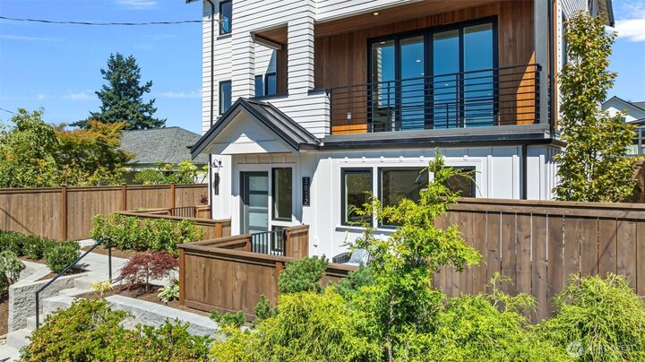Property Photo: 3812 31st Avenue W WA 98199