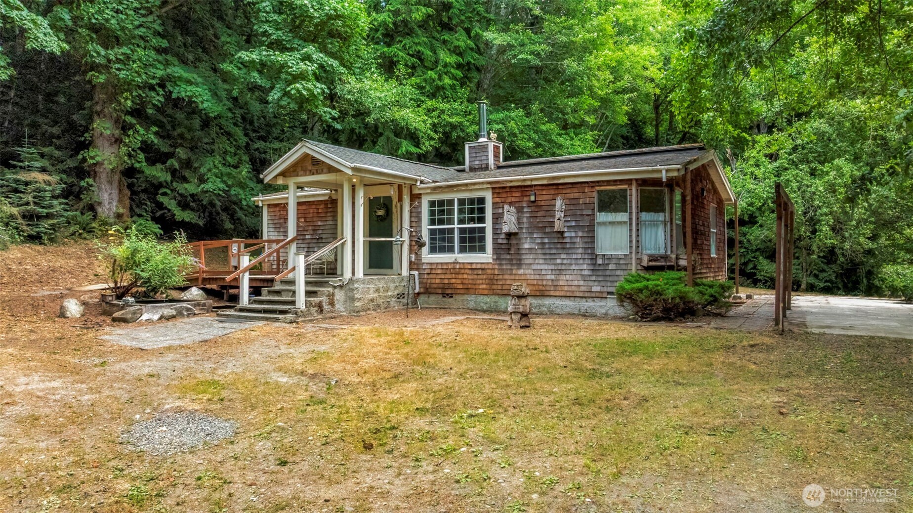 Property Photo: 390 NE Rendsland Creek Rd WA 98588