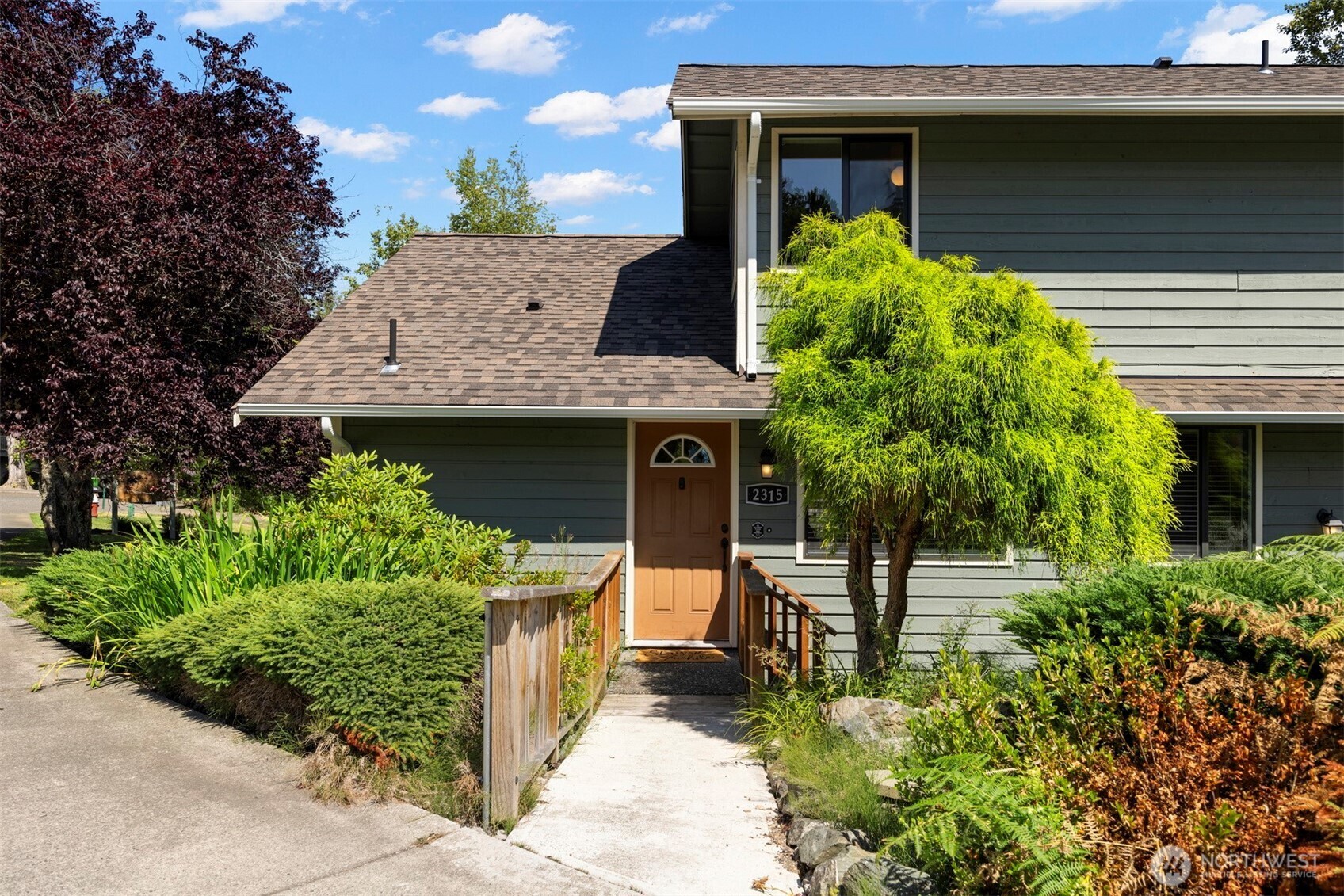 Property Photo:  2315  Fir Street  WA 98229 