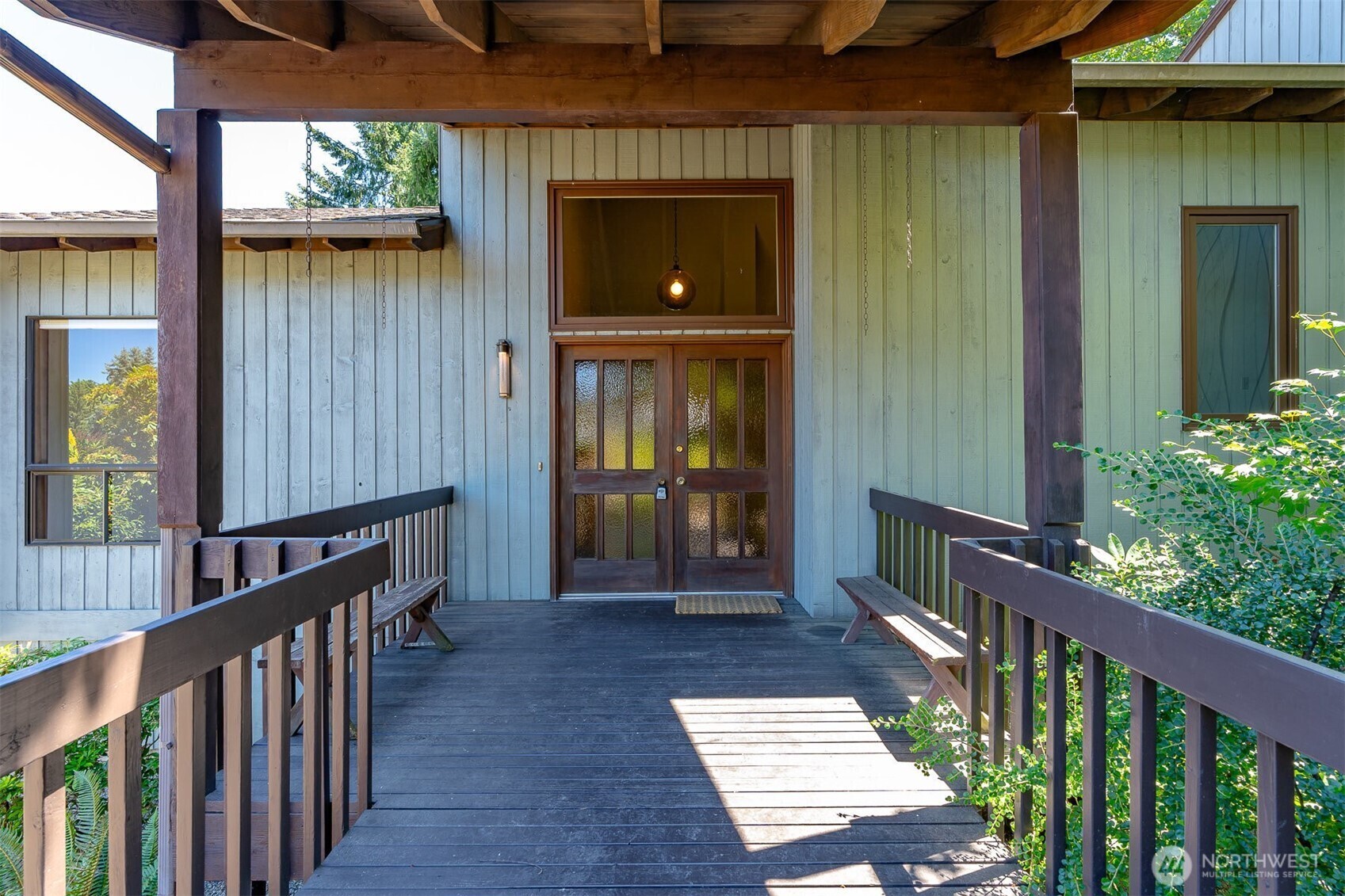Property Photo:  4630  142nd Place SE  WA 98006 