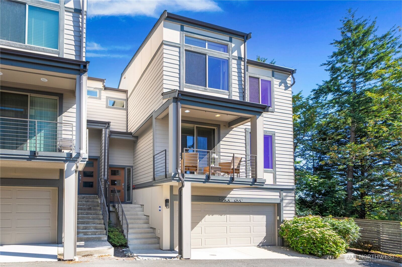 Property Photo: 2966 76th Place SE 105 WA 98040