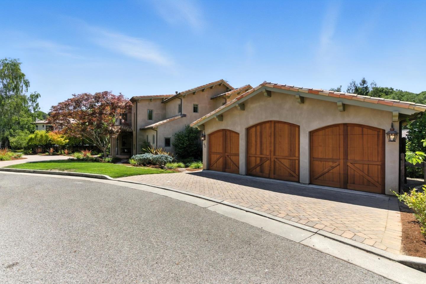Property Photo:  45 Sneckner Court  CA 94025 