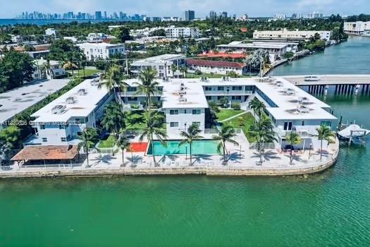 Property Photo:  7207 Bay Dr 25  FL 33141 