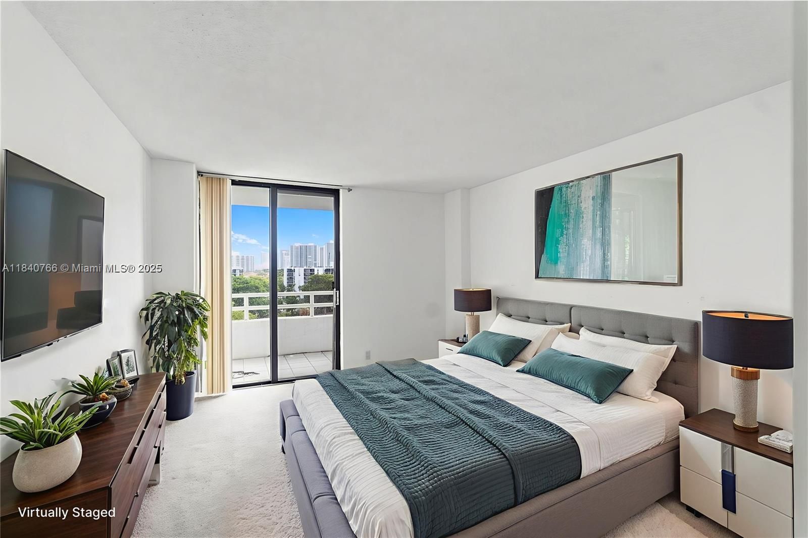 Property Photo: 20225 NE 34th Ct 819 FL 33180