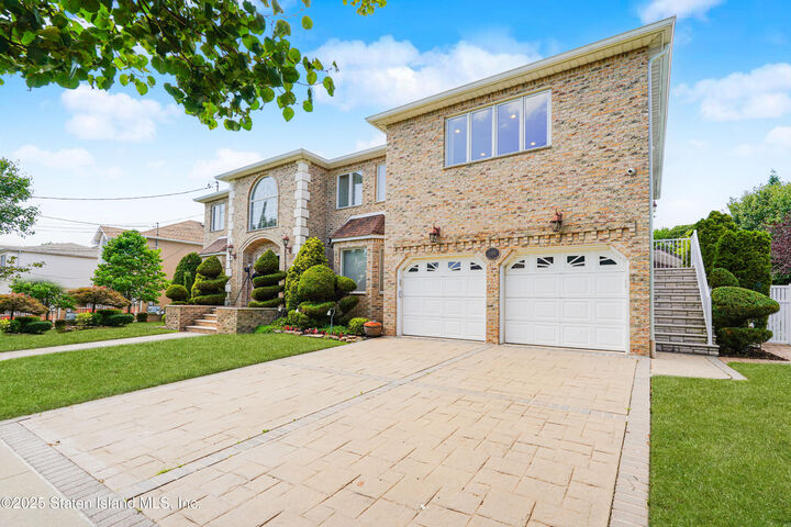 Property Photo:  199 Downes Avenue  NY 10312 
