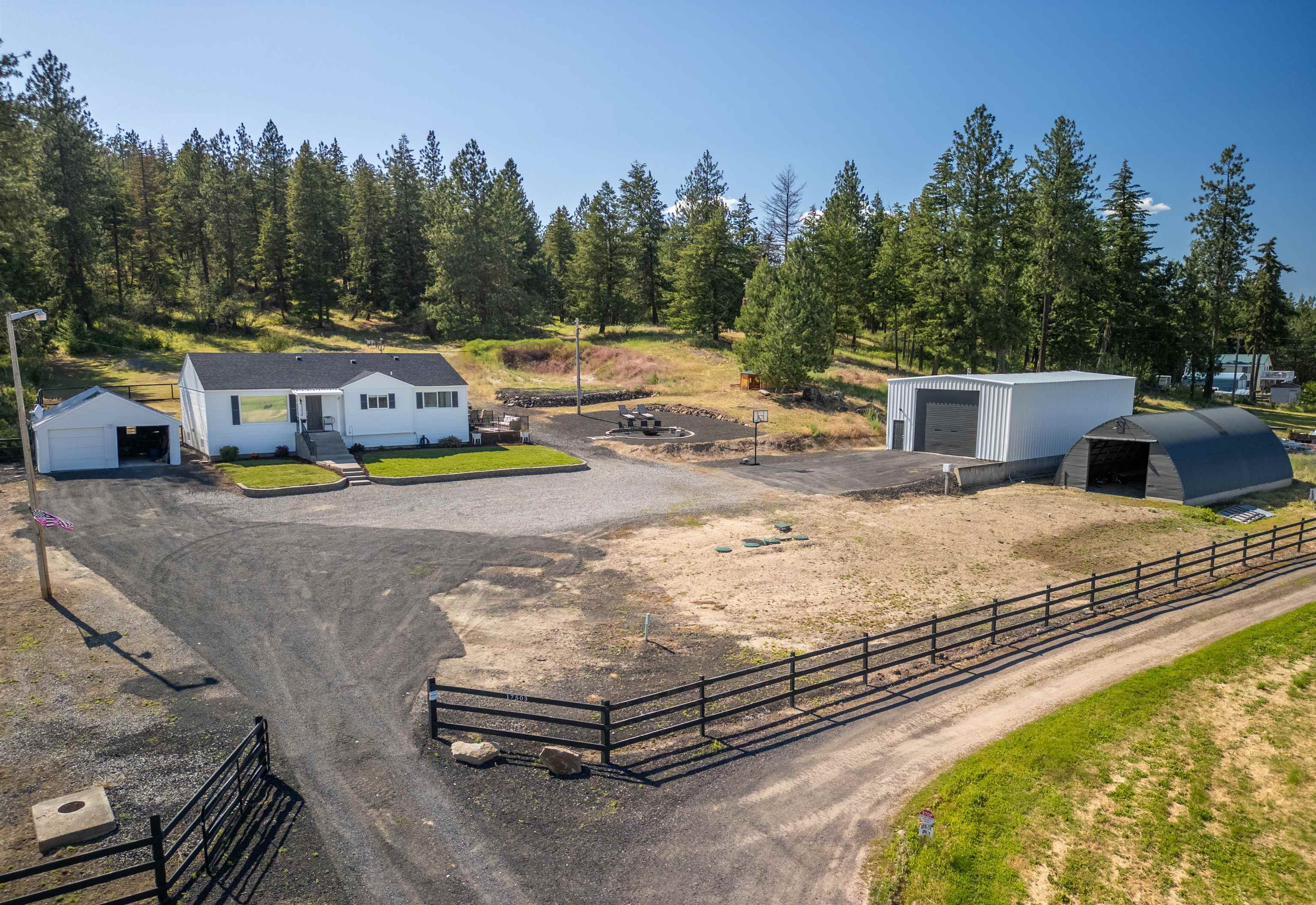 Property Photo:  17503 N Austin Rd  WA 99208 