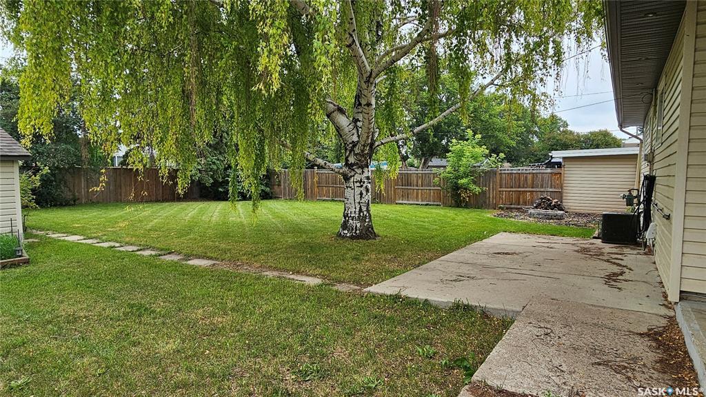 Property Photo: 1013 12th Street SK S0K 2A0