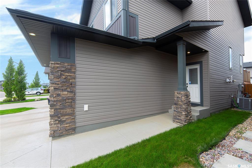 Property Photo:  337 Germain Manor  SK S7V 0T7 