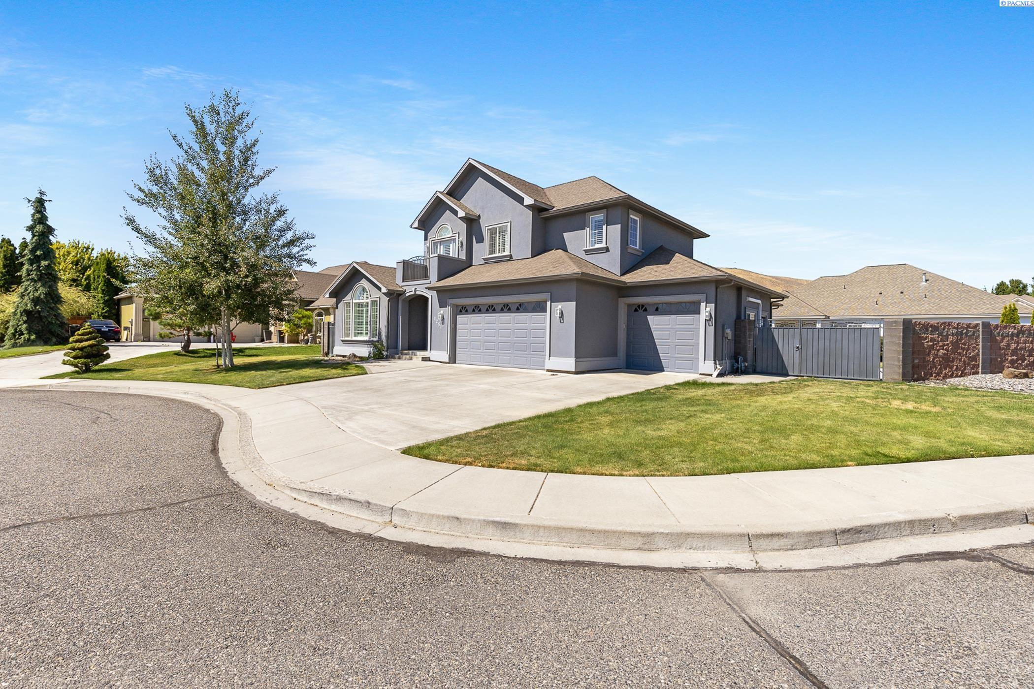 Property Photo: 1251 Fuji Way WA 99352