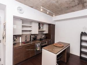 Property Photo:  1030 King Street W 833  ON M6K 3N3 