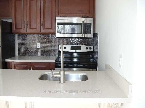 Photo de la propriété:  59 Garthdale Court Upper  ON M3H 5P7 