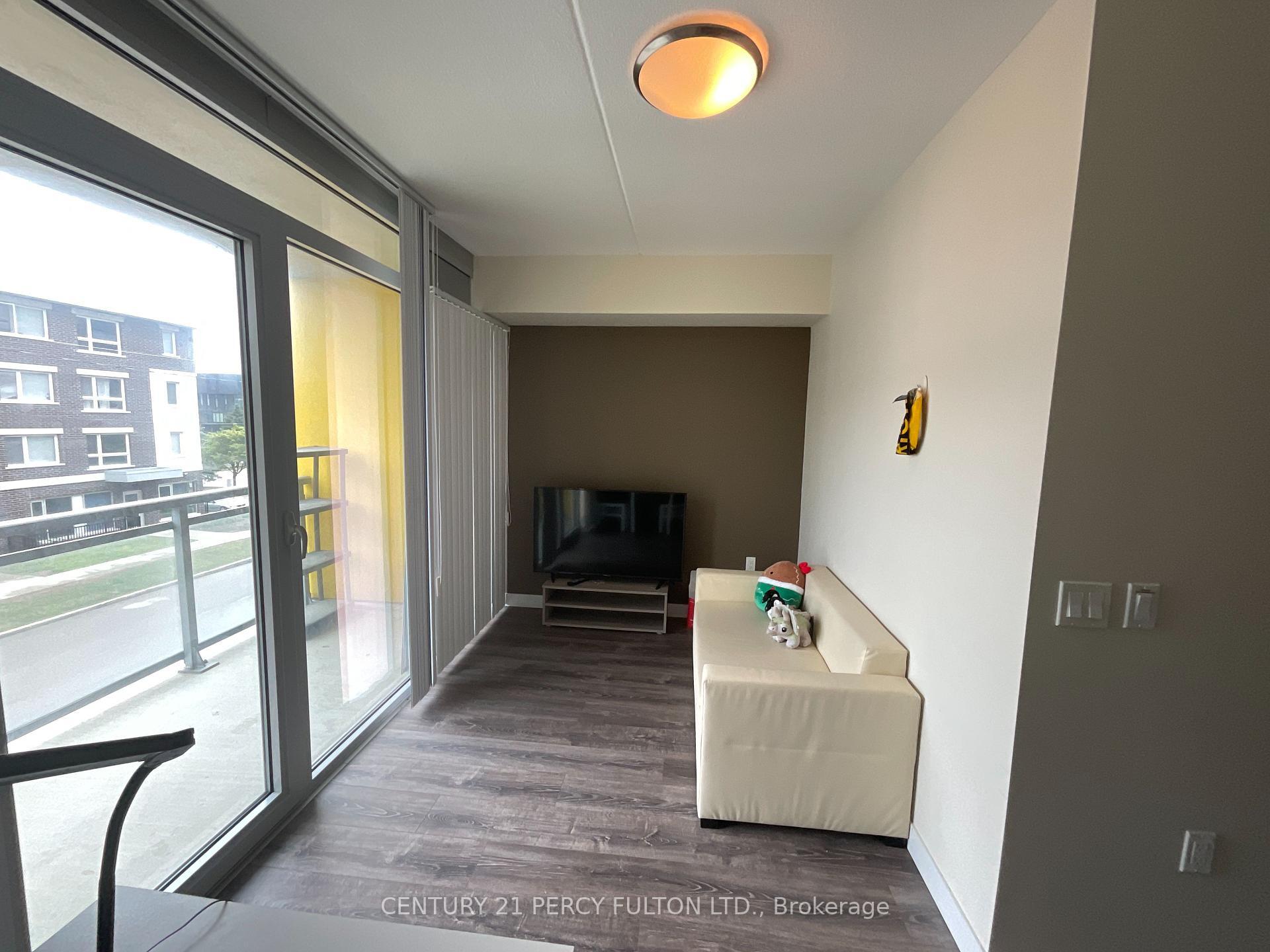 Property Photo:  257 Hemlock Street 213  ON N2L 0K2 